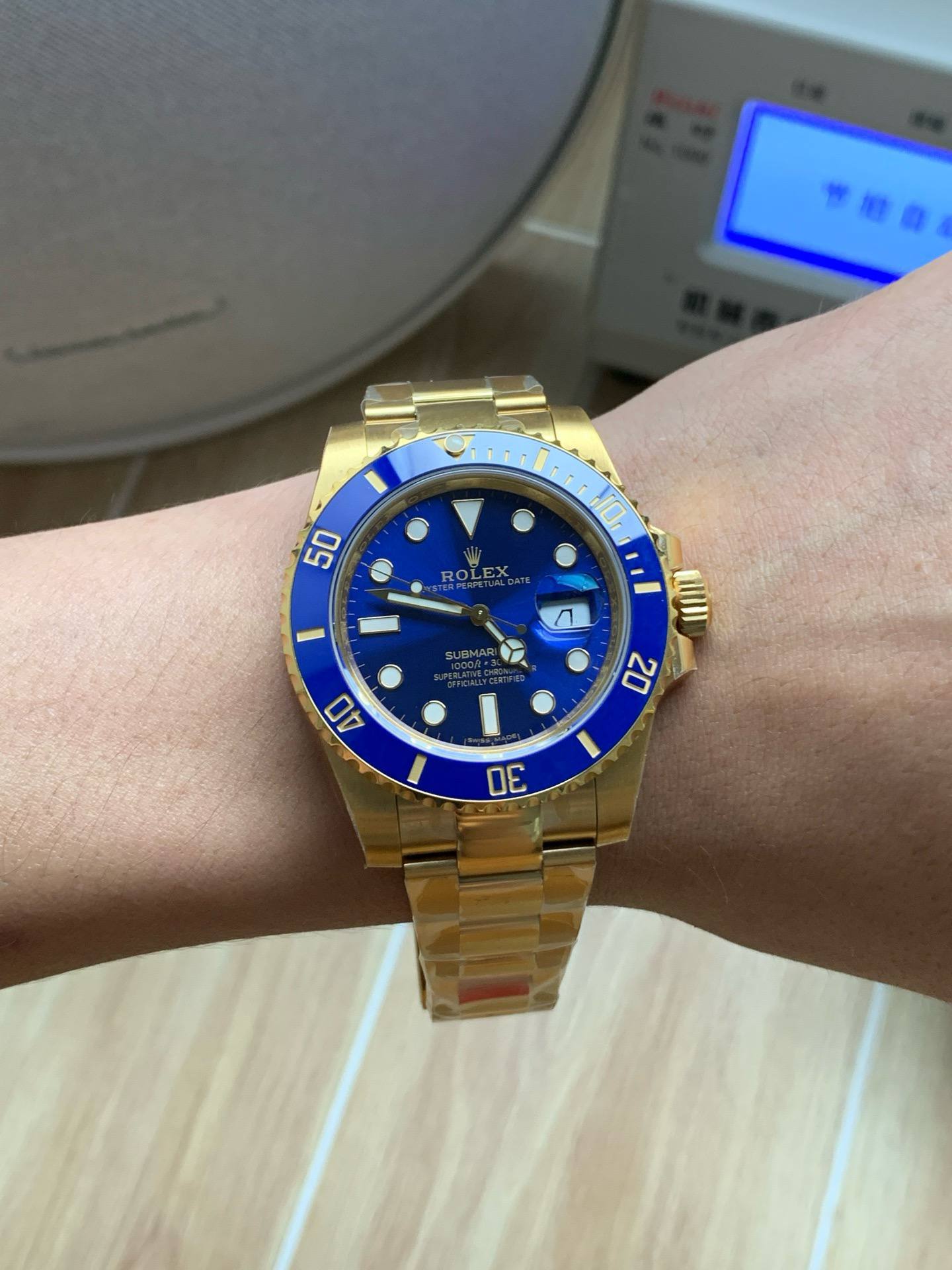 Rolex Submariner "Solid Gold Blue" Yellow Gold 41mm