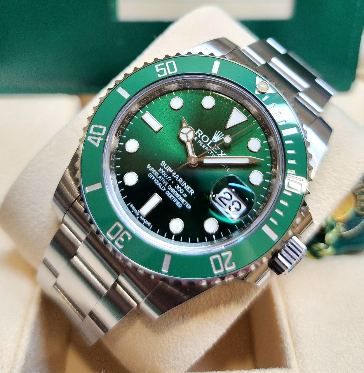 Rolex Submariner "Hulk" 40mm