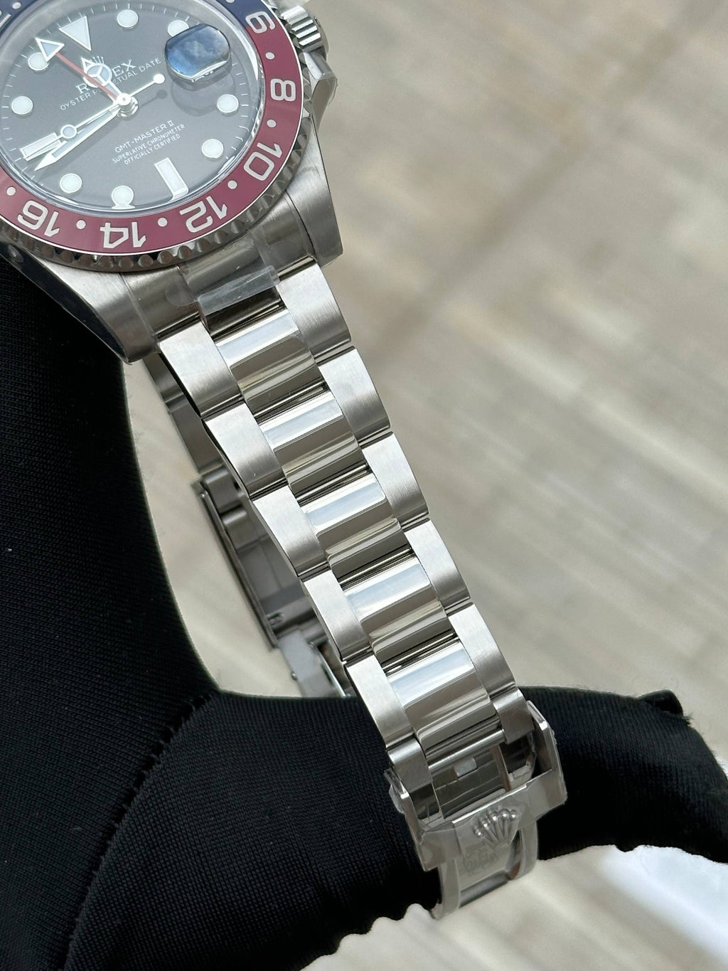 Rolex GMT-Master II "Pepsi" 41mm Oyster